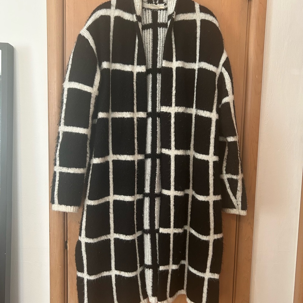 GAP Black and White Grid Duster Cardigan